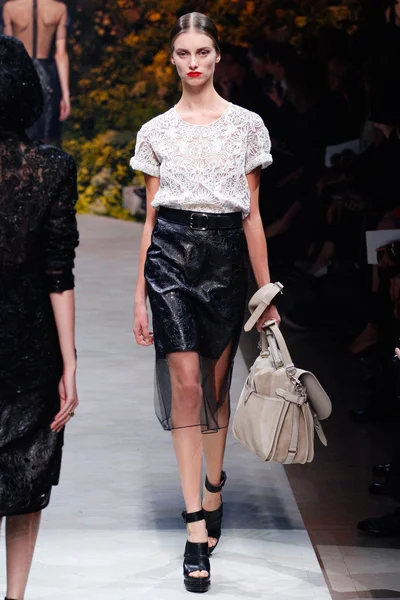 Look 38